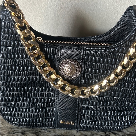 Aldo Black Shoulder Bag with Gold Chain - Picture 2 of 5